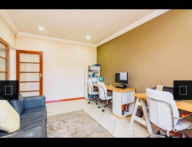 3 BEDROOM HOUSE FOR SALE IN FLORIDA GLEN